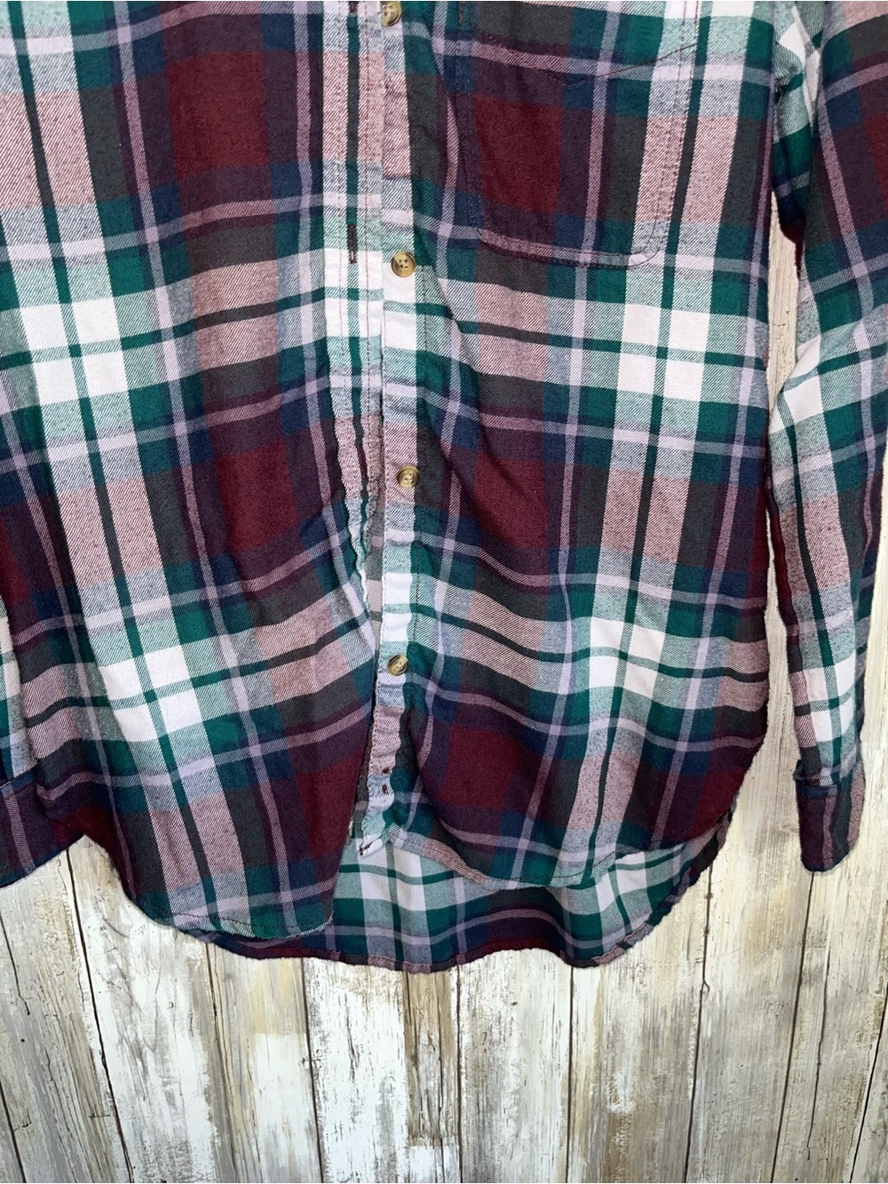 American Eagle Boyfriend Plaid Flannel Shirt XS Burgundy Green Button Down Top - Picture 5 of 6